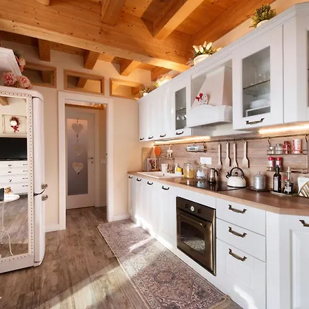 Summer And Winter Tatil Evi Perledo